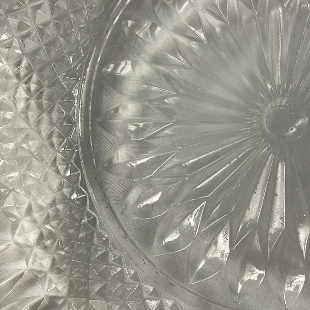 Williams Sonoma Crystal 11” Round Serving Plate – Elegant Entertaining